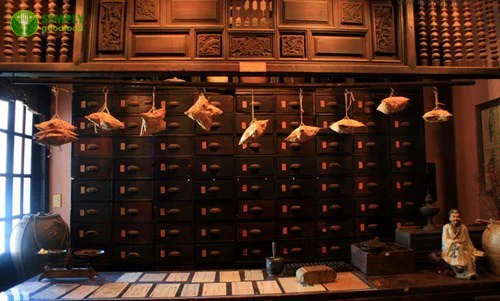 Trứng gà tươi dùng làm mặt nạ trị mụn, làm đẹp da tại nhà hiệu quả