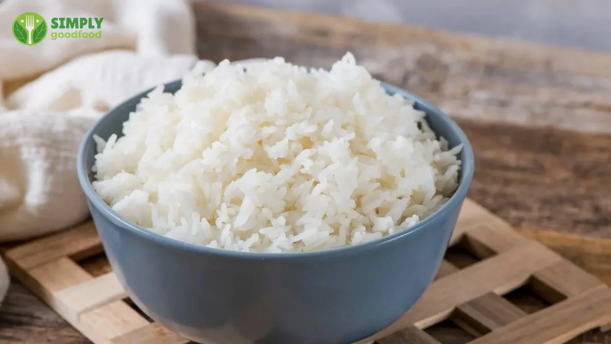 Cơm nguội để qua đêm có thể gây hại sức khỏe, liên quan ung thư gan